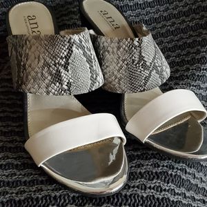 Wedge Heels - size 9.5